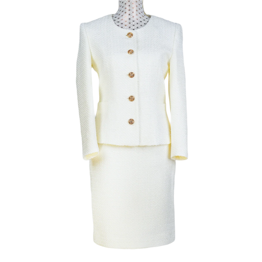 NEW CHANEL LOOK SUIT OFF WHITE
