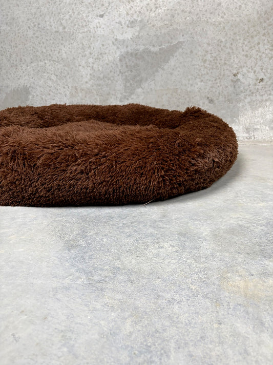 CBK Luxury donut bed with zipper and removable cover chocolate brown